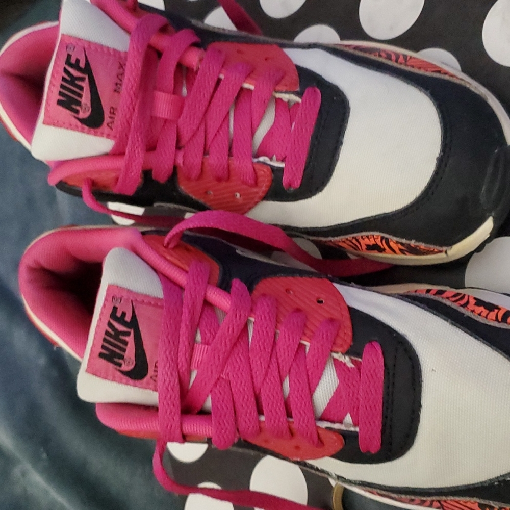 Nike